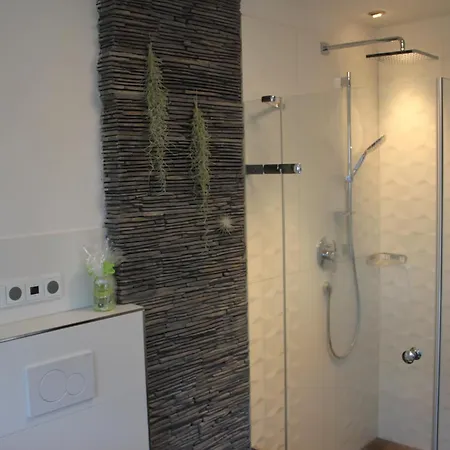 Dreamhouse Apartment
